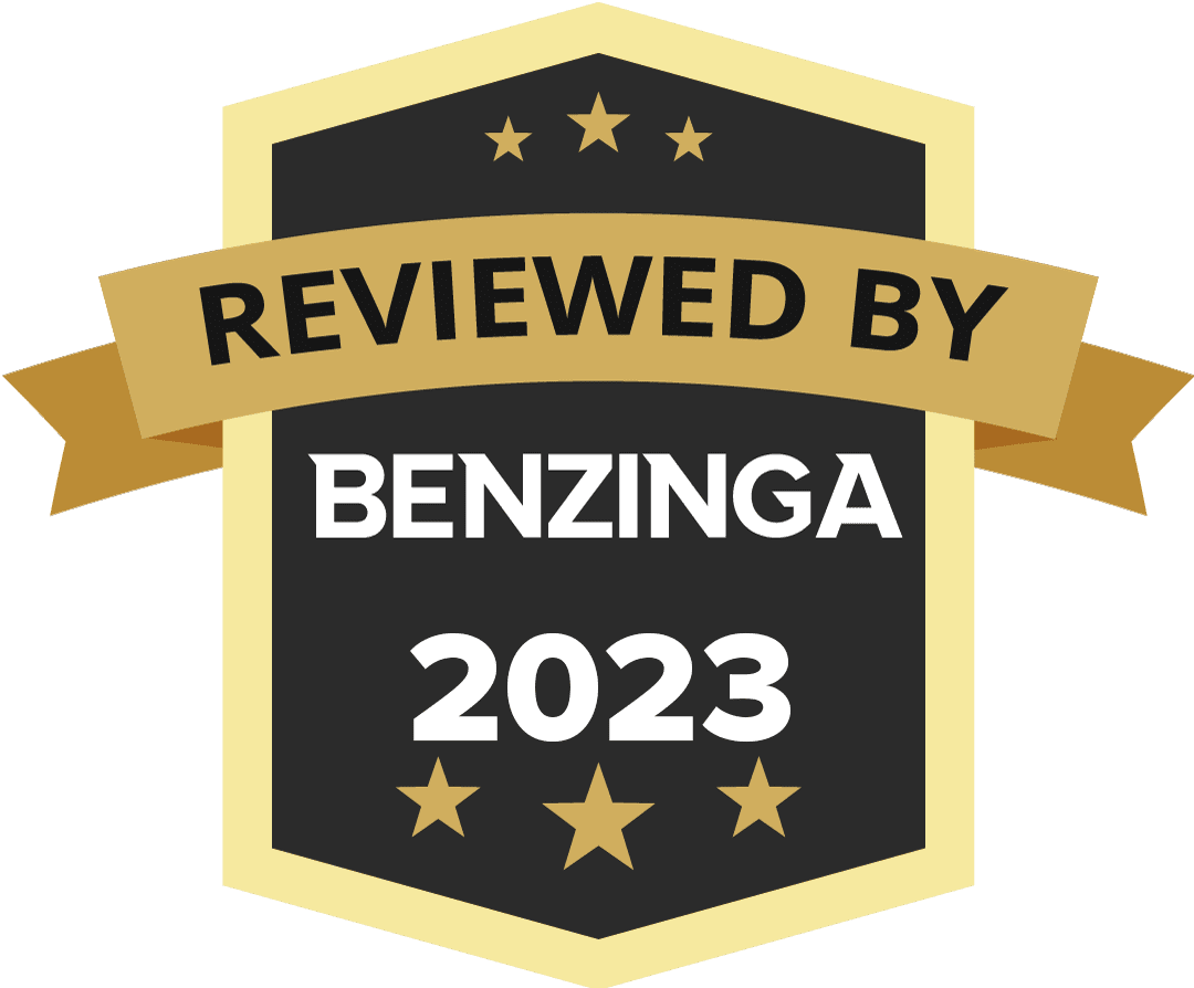 综述了——- benzinga - 2023
